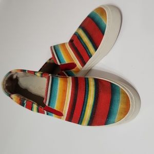 Ariat, Unbridled Kenna Serape women's shoe.